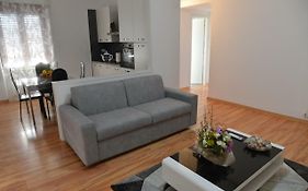 Apartamento de 60 m² en Aeropuerto de Roma - Fiumicino, con 2 habitación(es) y 1 baño(s) privado(s)