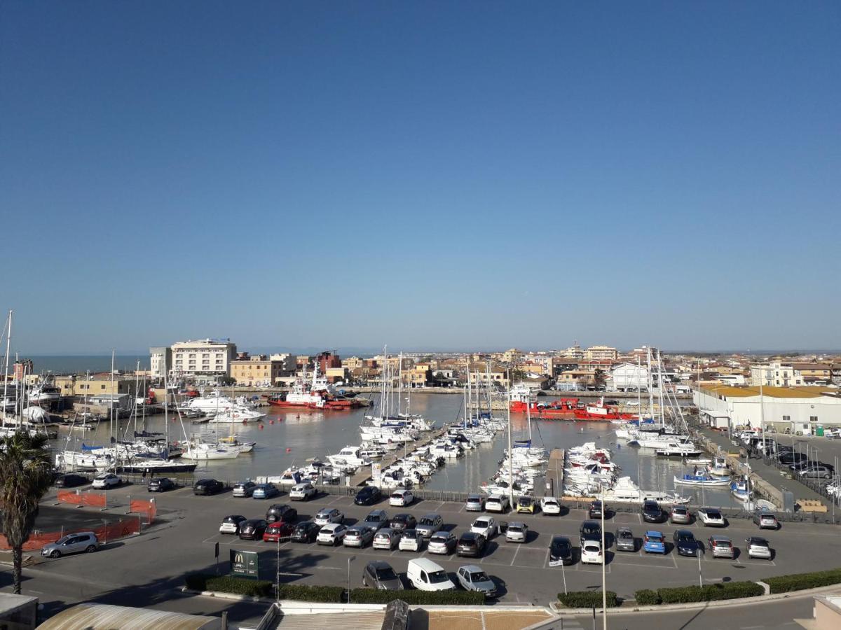 Apartamento de 60 m² en Aeropuerto de Roma - Fiumicino, con 2 habitación Exterior foto