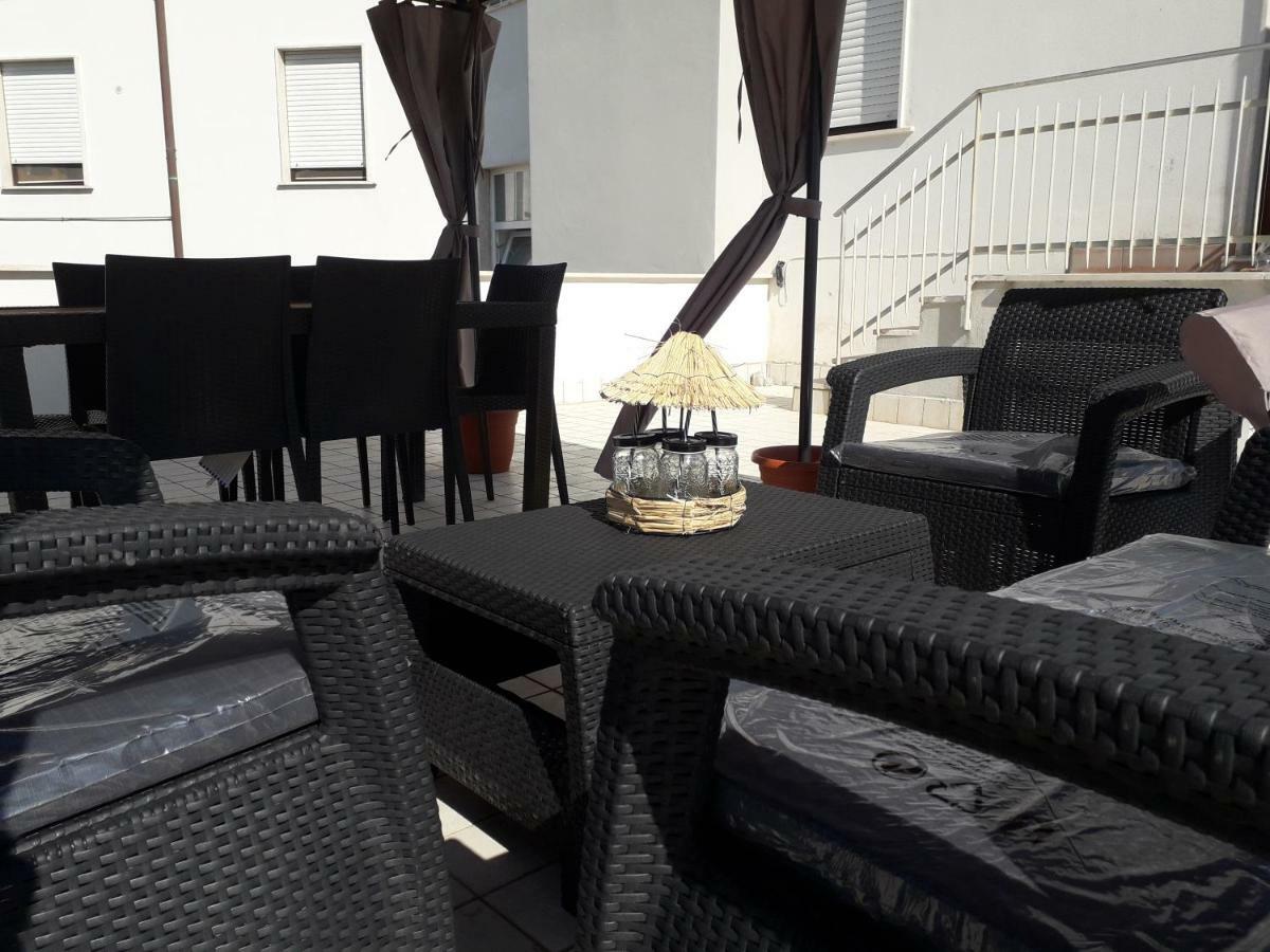 Apartamento de 60 m² en Aeropuerto de Roma - Fiumicino, con 2 habitación Exterior foto